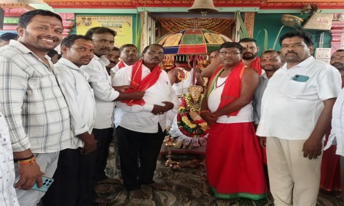 జిల్లా రేషన్ డీలర్ల సంఘం అధ్యక్షుడు ఎన్నం సత్యం గుప్తకు ఘన సన్మానం