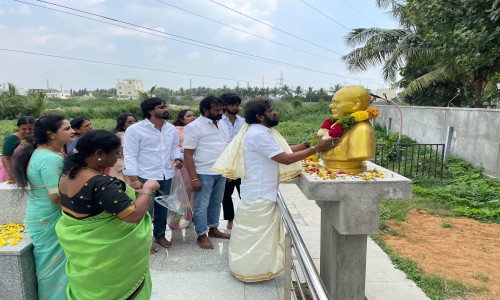 “కన్నవారు దూరమైనా.. వారి ఆశీస్సులు శాశ్వతం!”తల్లిదండ్రుల ఆశీస్సులే కొండంత బలం!